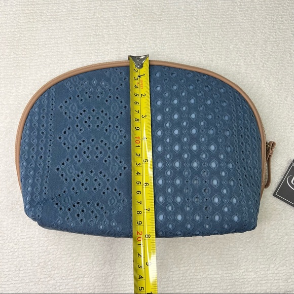 🎁Pick 5 for $25🎁 Large ULTA Makeup Bag - Picture 5 of 6